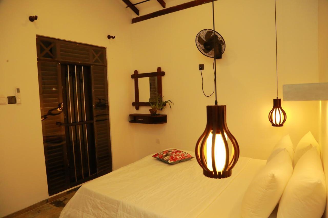 Midigama Holiday Inn Esterno foto