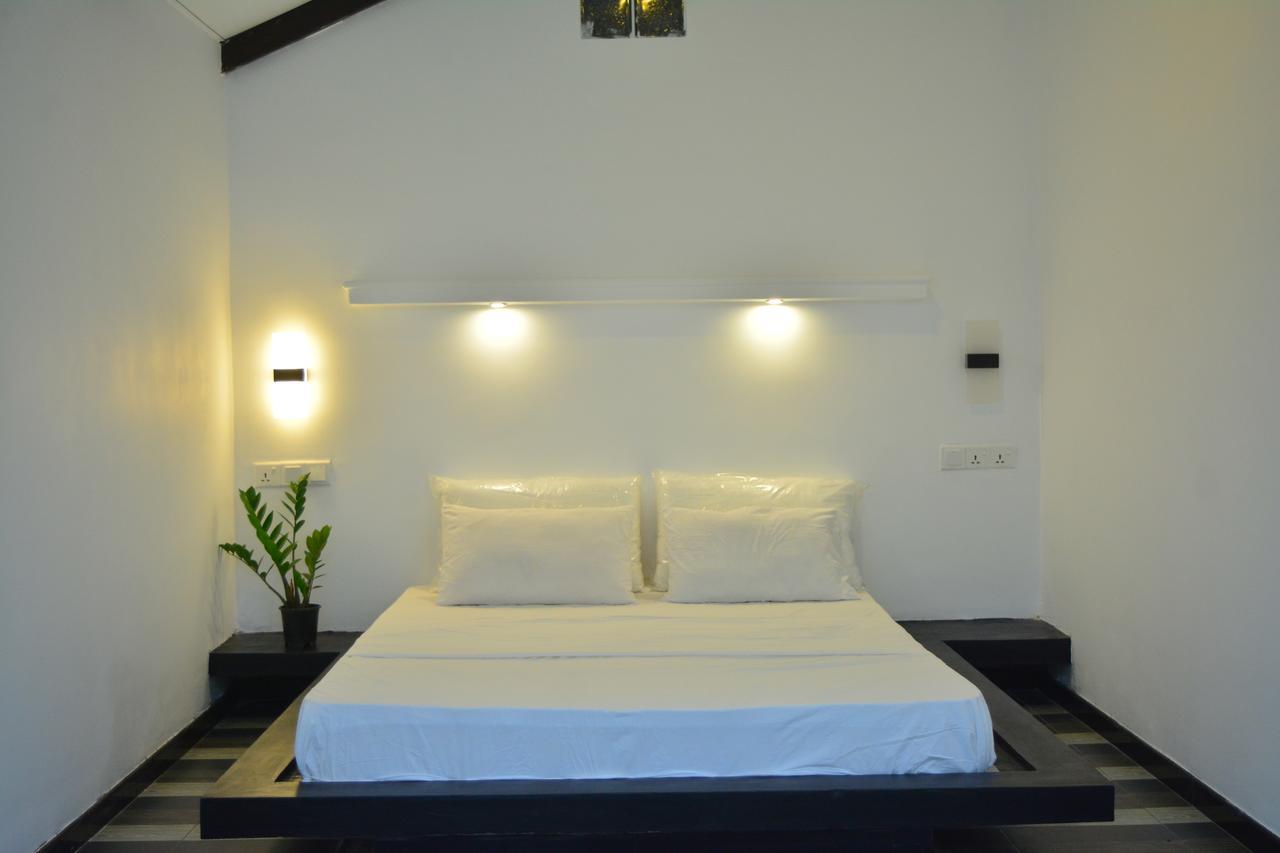 Midigama Holiday Inn Esterno foto
