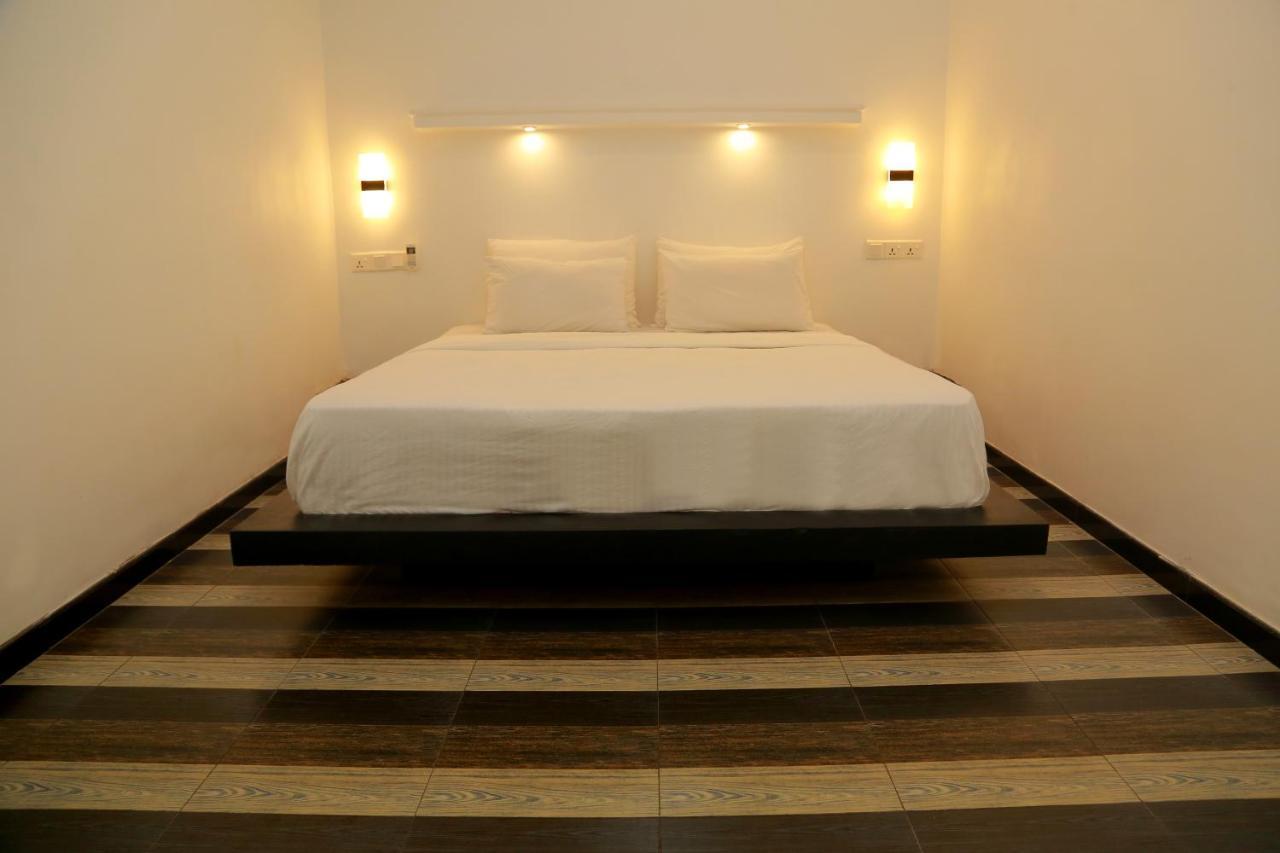 Midigama Holiday Inn Esterno foto