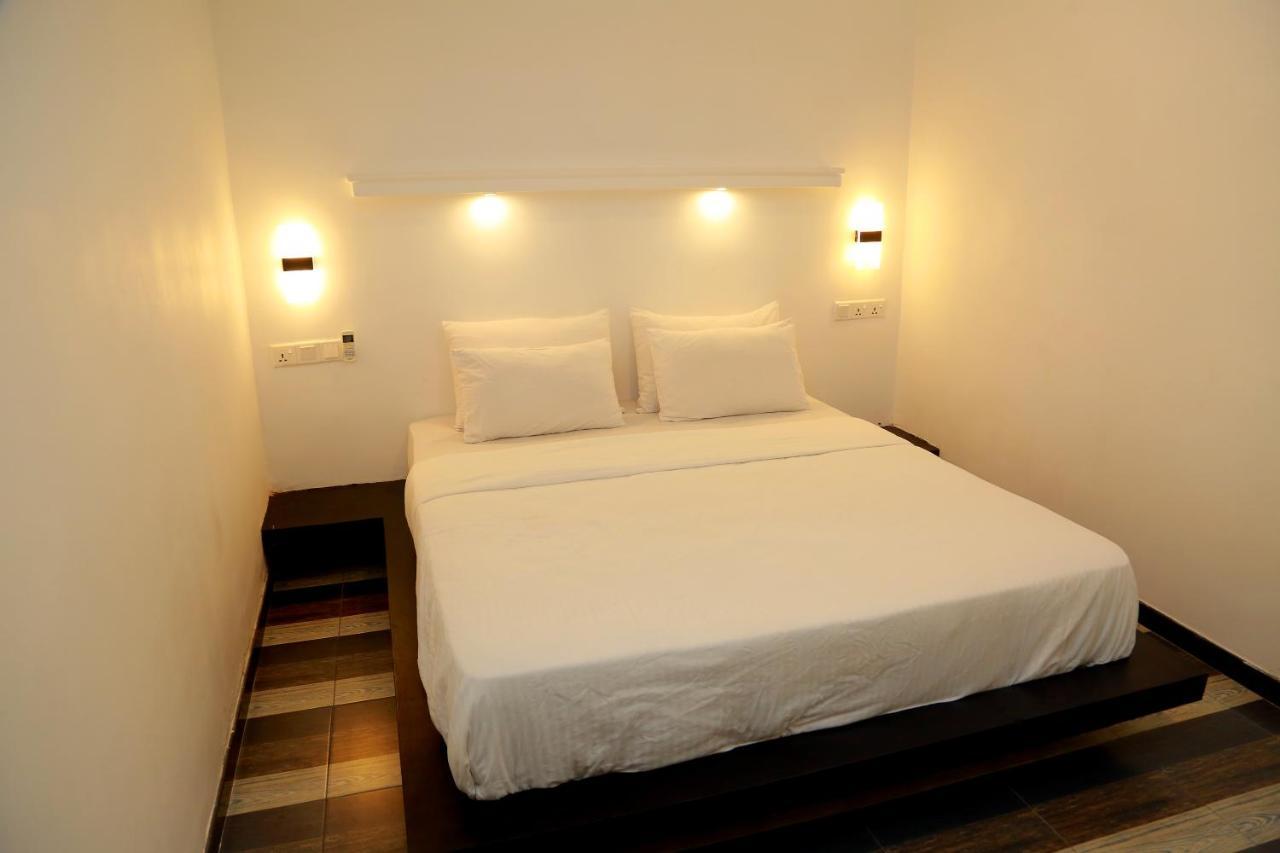 Midigama Holiday Inn Esterno foto